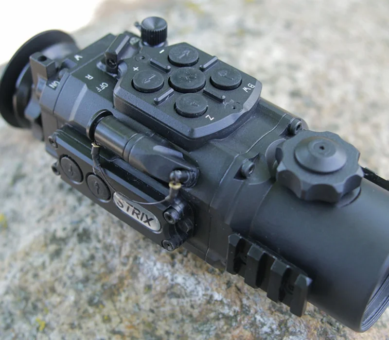 Тепловизионный монокуляр STRIX-3F75